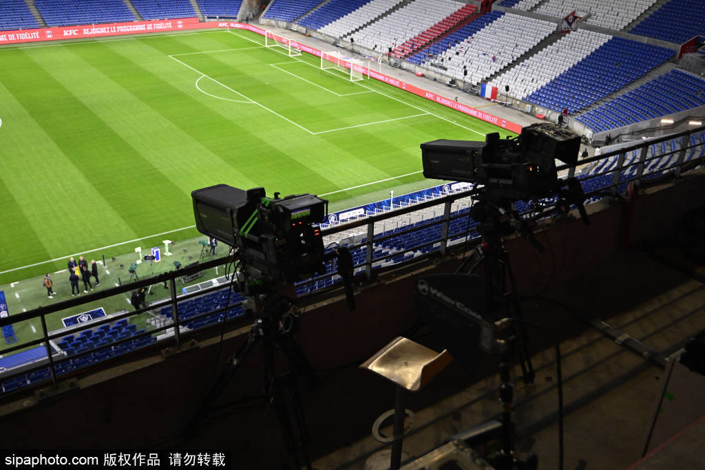 法国大区主席怒批：法甲争冠战竟随意延期，朗斯立场被忽视